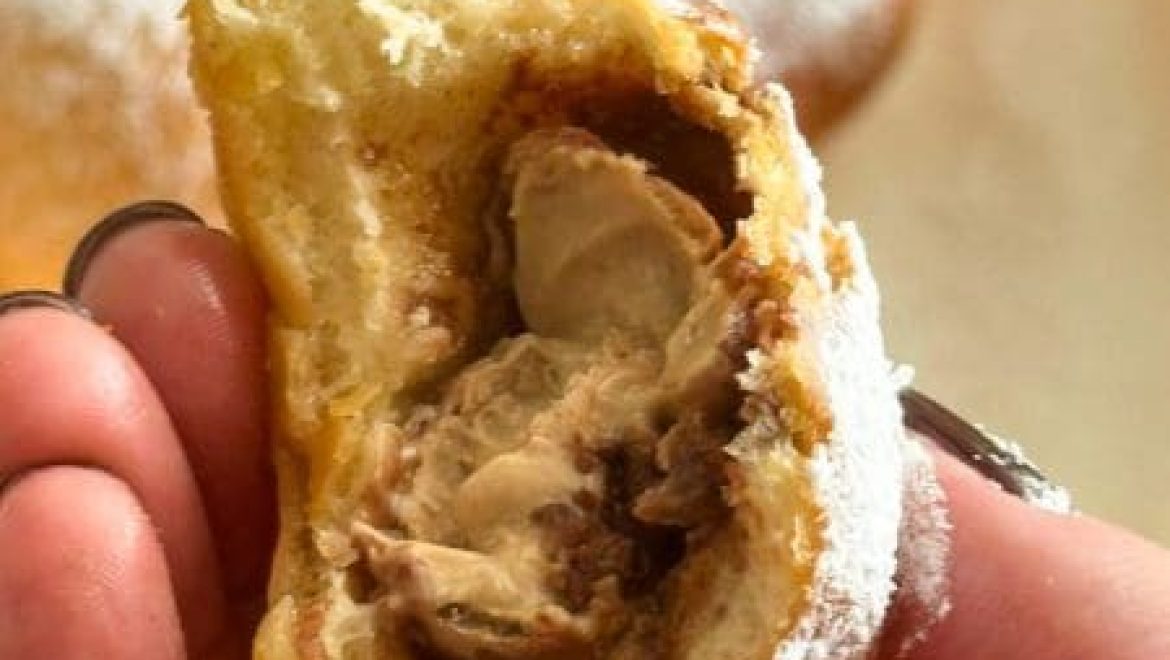 סופגנייה קטנה במילוי הפתעה