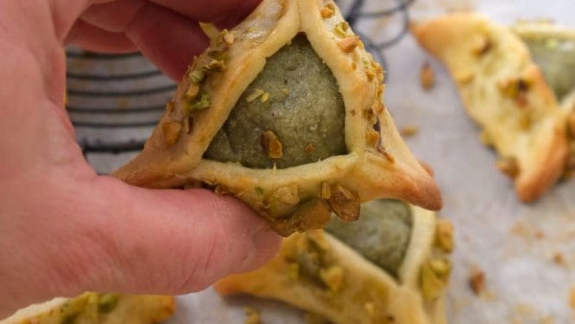 אוזני המן במילוי מרציפן פיסטוק