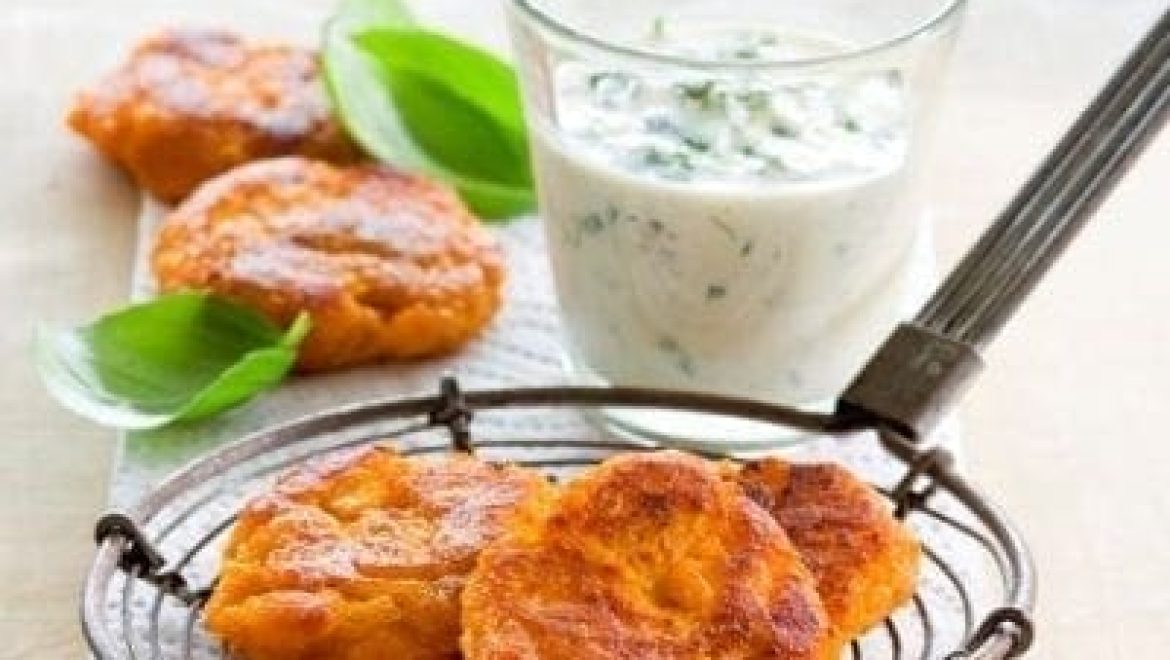 בליני בטטה ברוטב יוגורט בנוסח "טורטור"