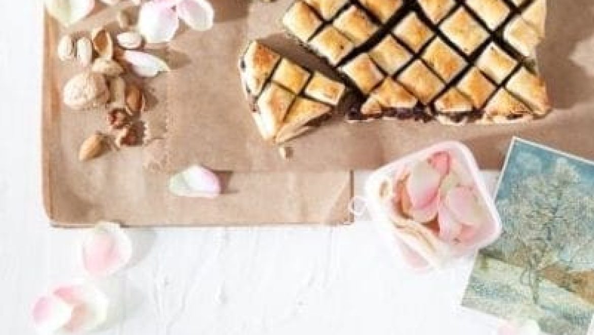 בקלאווה מהירה במילוי פירות יבשים