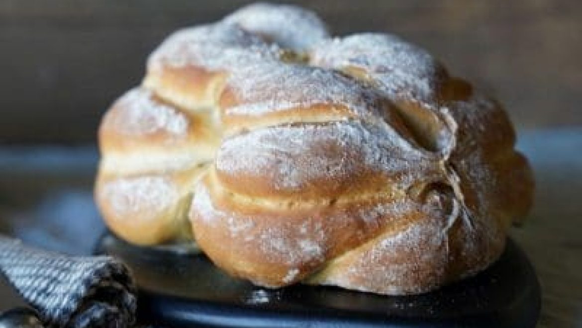 חלת שמיניות