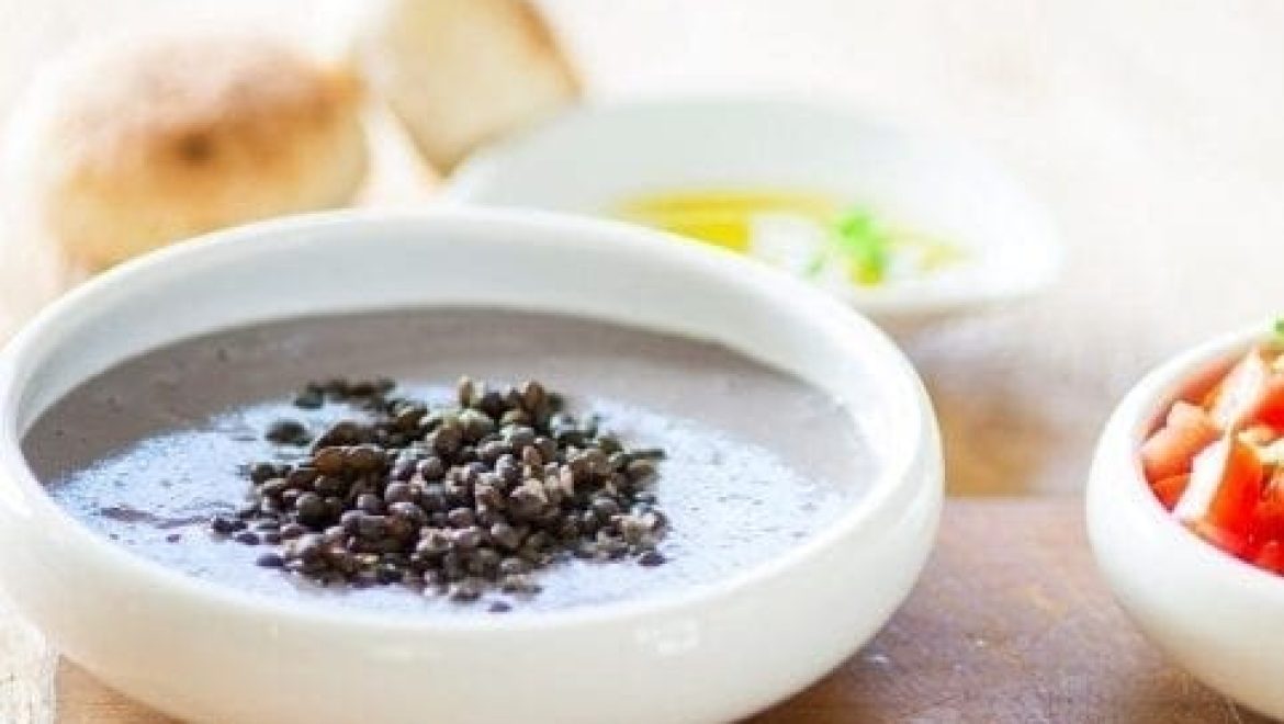 סביח צבעוני עם טחינה שחורה