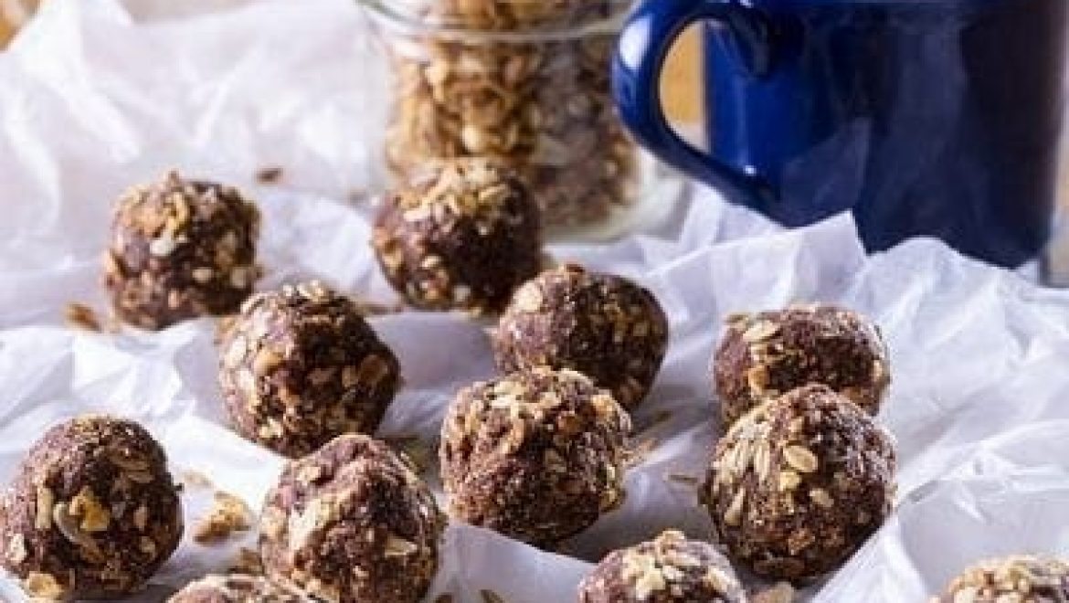 כדורי שוקולד וגרנולה