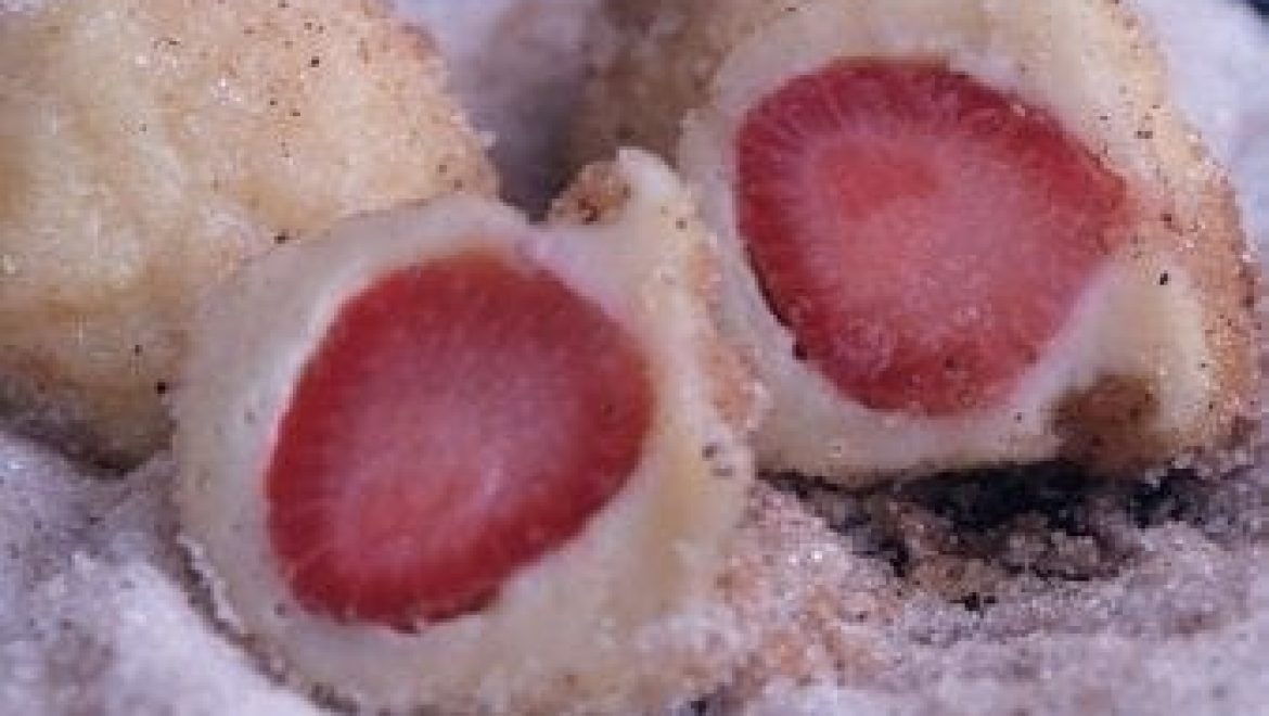 כופתאות גבינה במילוי תותים