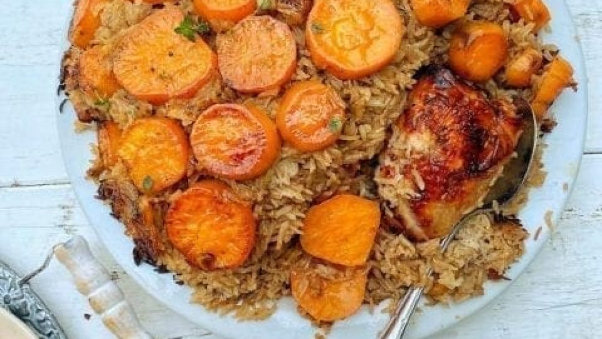 מקלובה מהפכנית עם בטטות, אורז נפלא ופרגיות