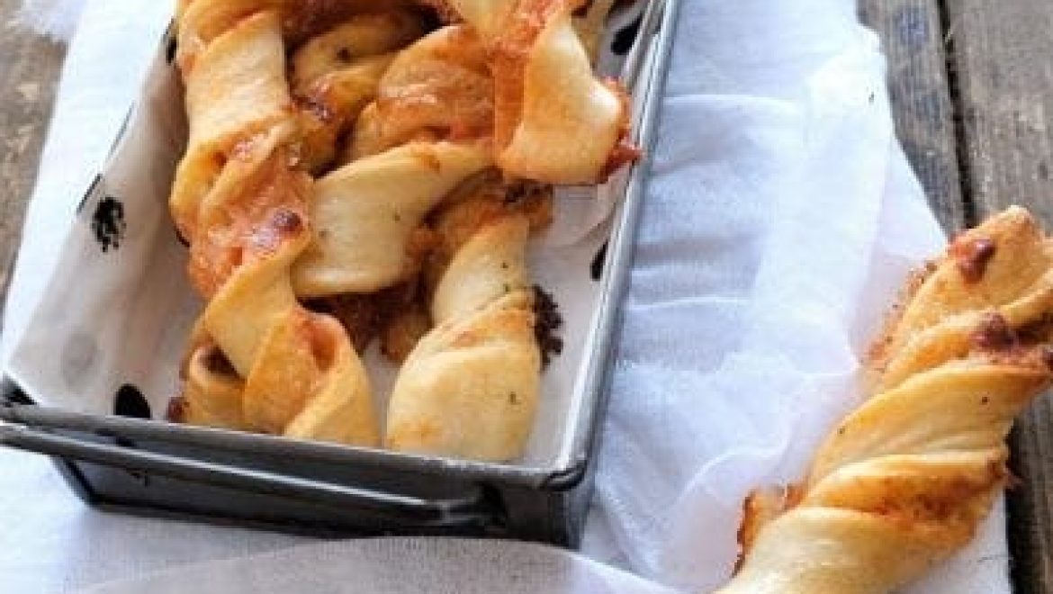 מקלות פיצה בורג