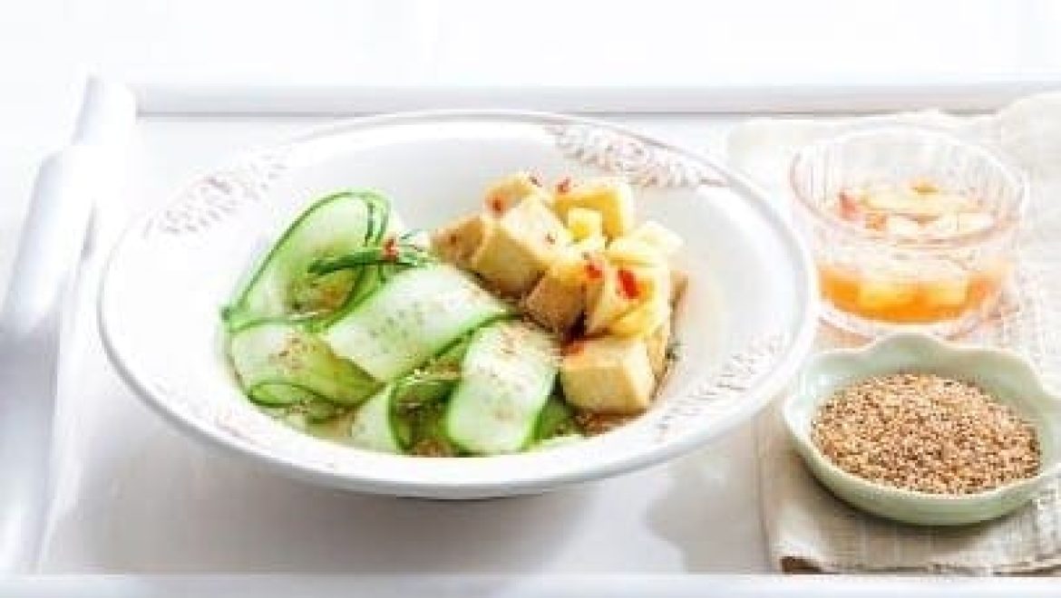 סלט מלפפונים וטופו