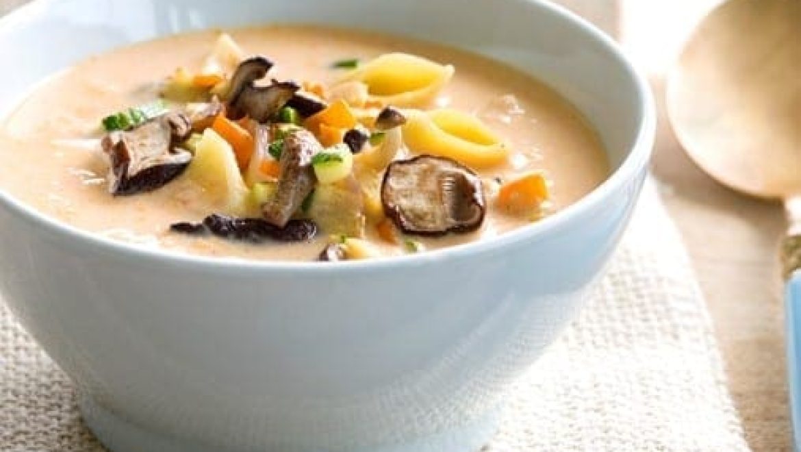 מרק קרם מינסטרונה פטריות וערמונים