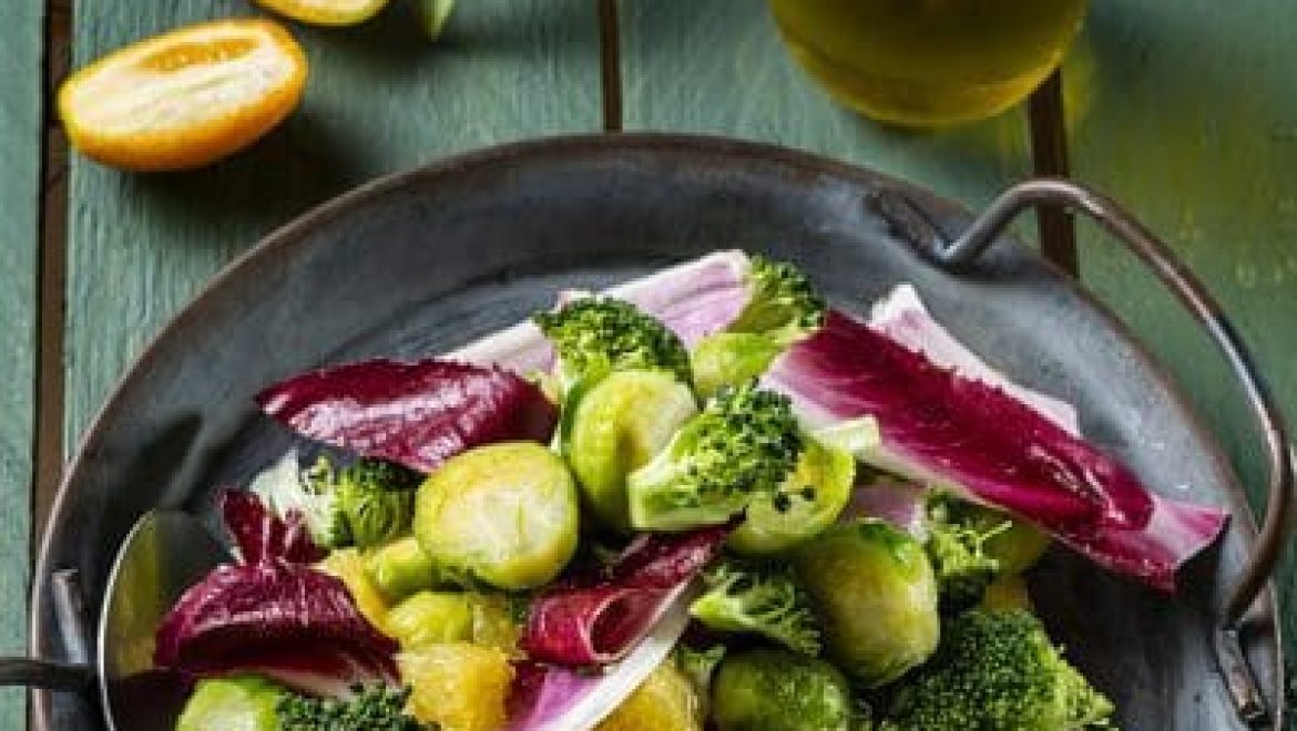 סלט כרוב ניצנים צבעוני