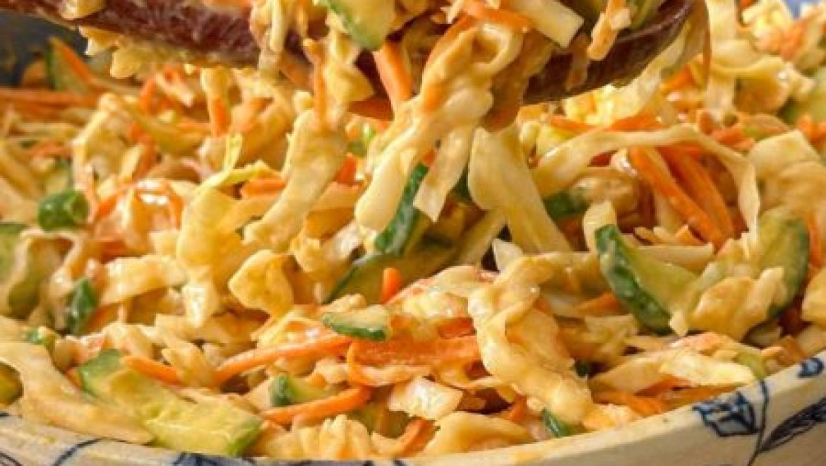 סלט קולסלאו אסייתי