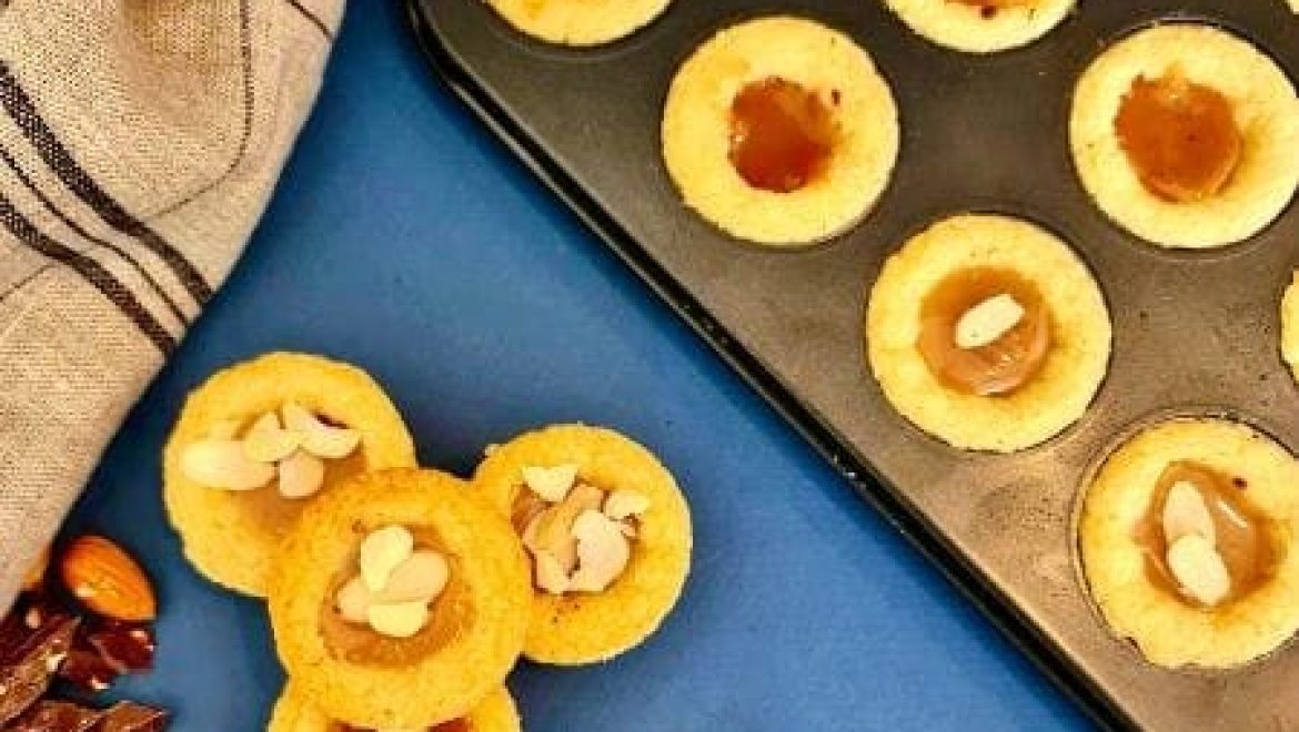 עוגיות חמאה במילוי קרמל מלוח