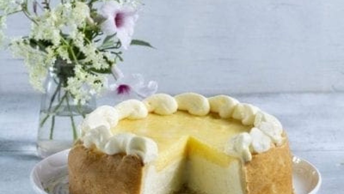 עוגת גבינה אפויה בציפוי לימוני