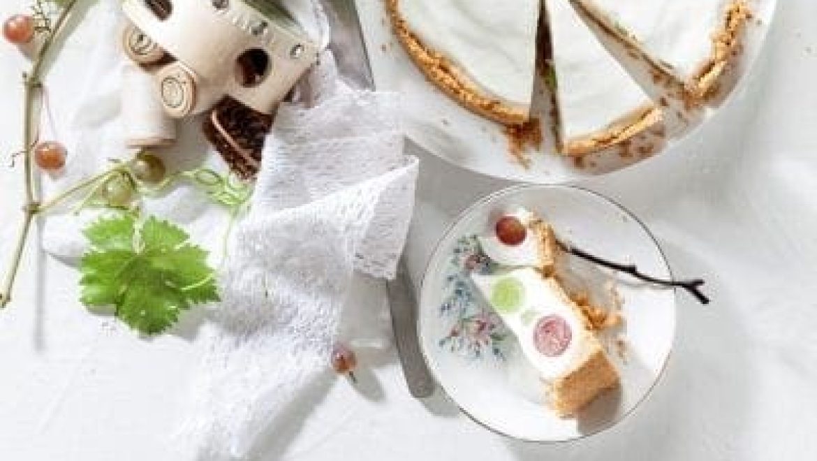 עוגת גבינה קרה עם ענבים