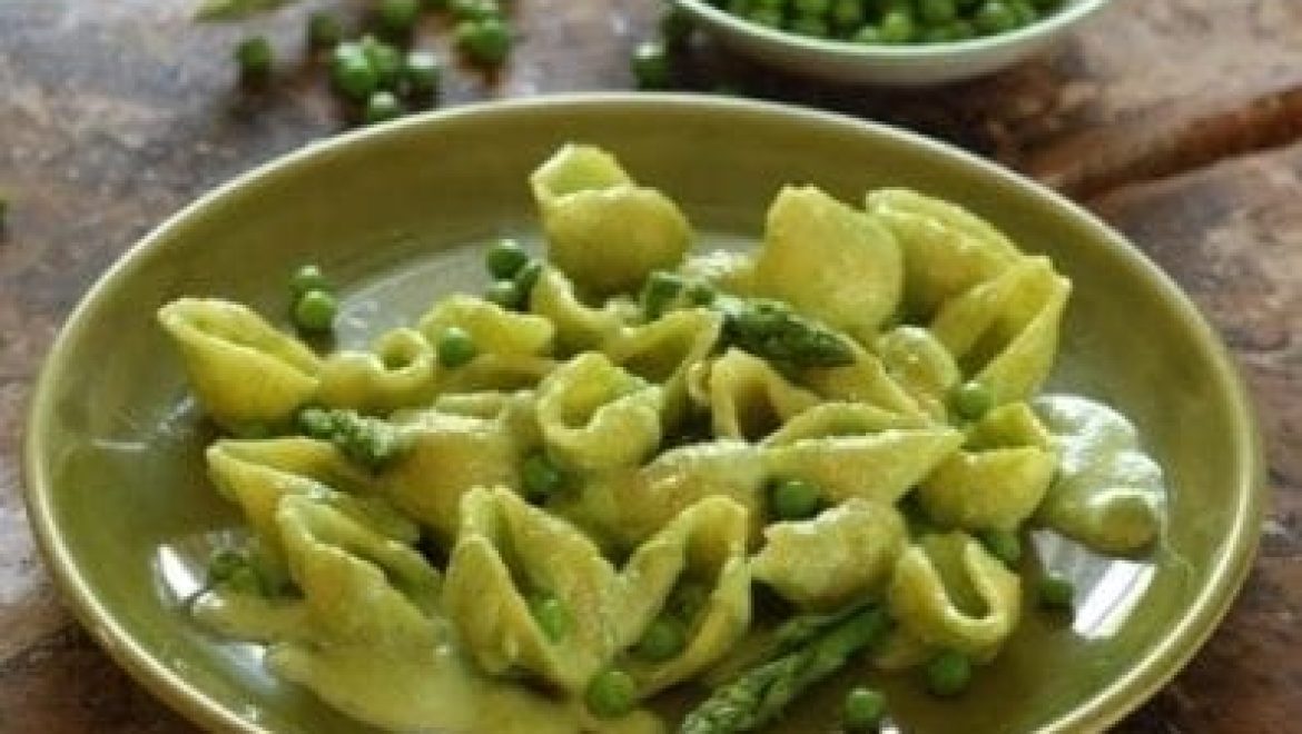 פסטה ברוטב אפונה ירוקה