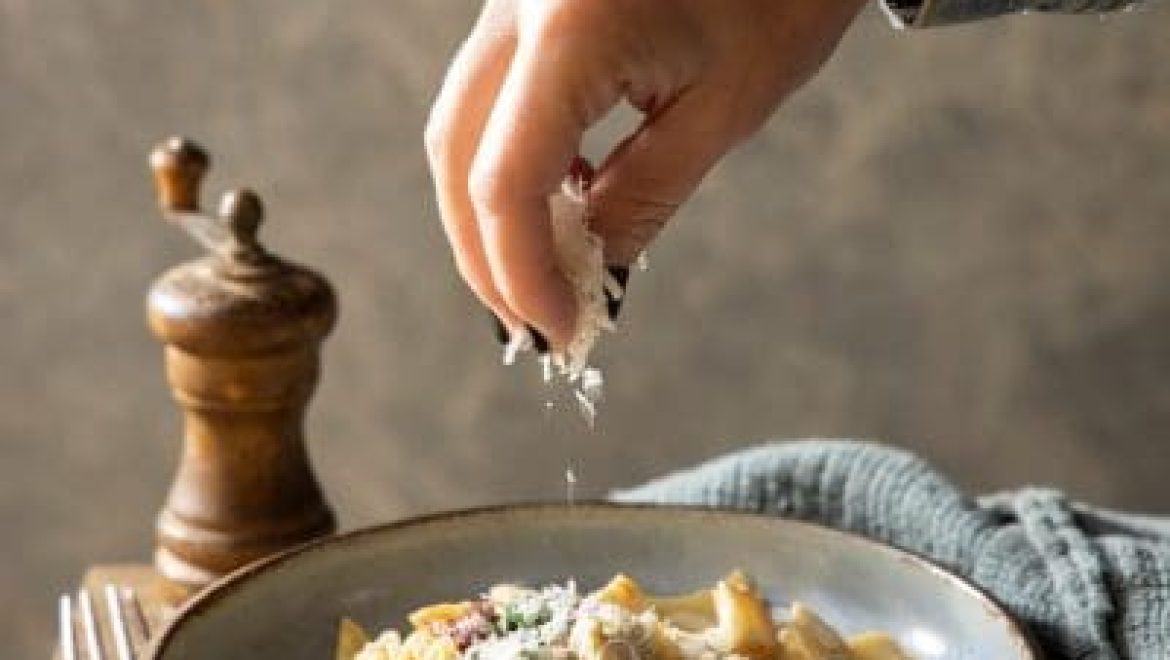 פסטה מהירה עם שברי עלי לזניה