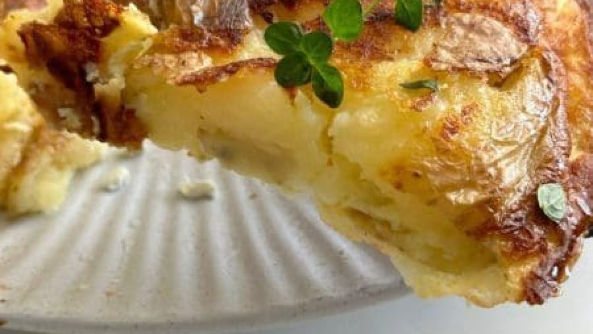 פריטטת תפוחי אדמה מעוכים