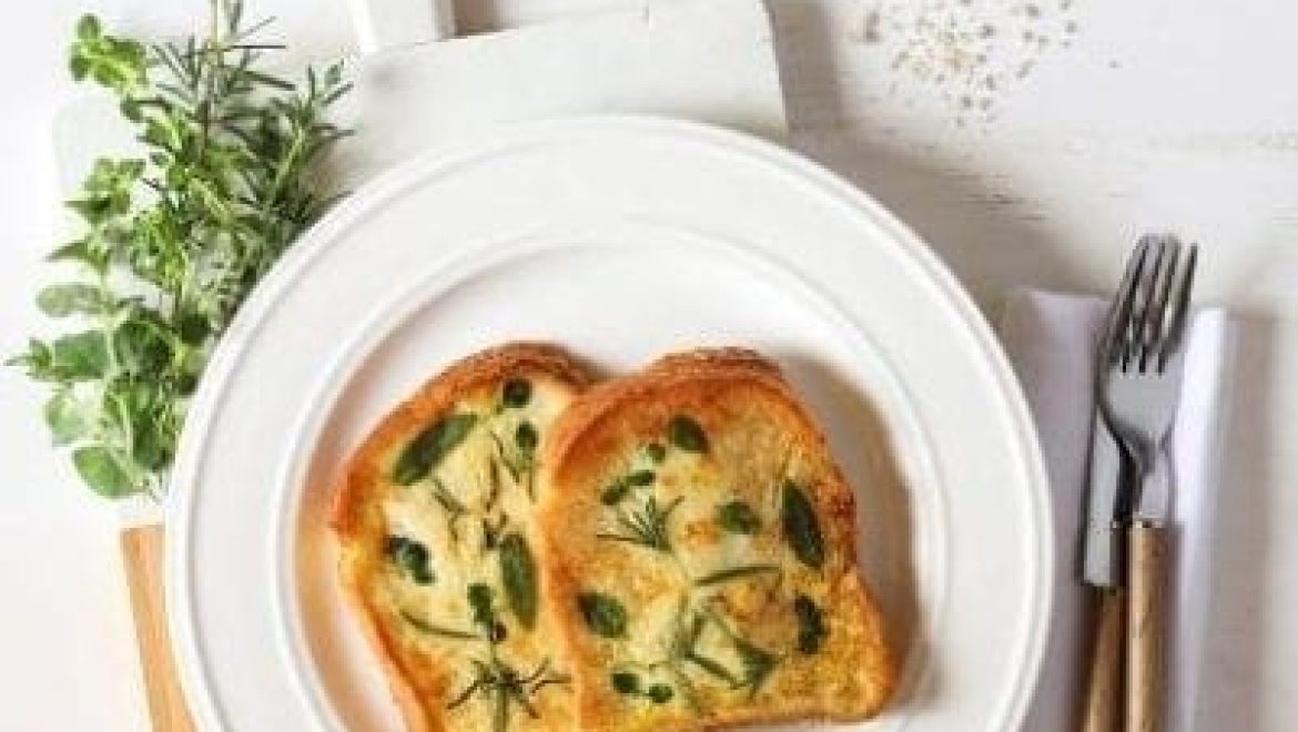 פרנץ טוסט עשבי תיבול