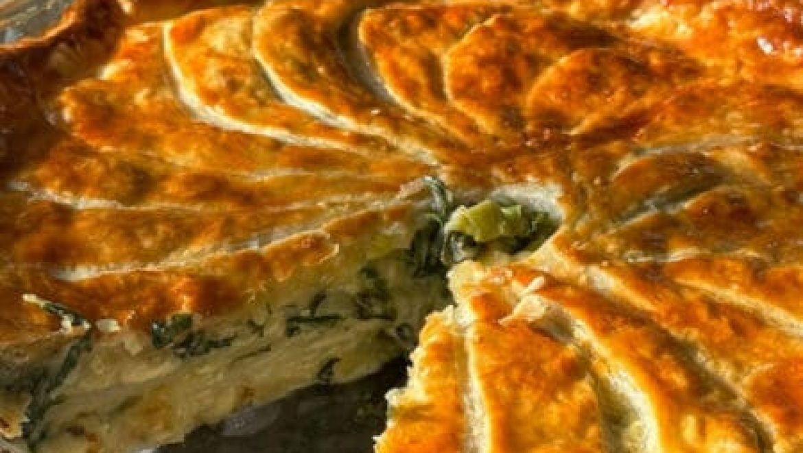 פשטידת תפוחי אדמה, תרד וכרישה חורפית