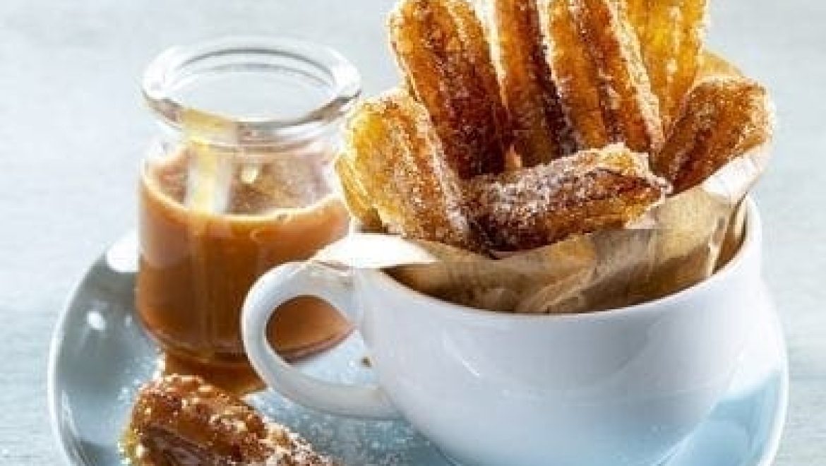 צ'ורוס ברוטב טופי