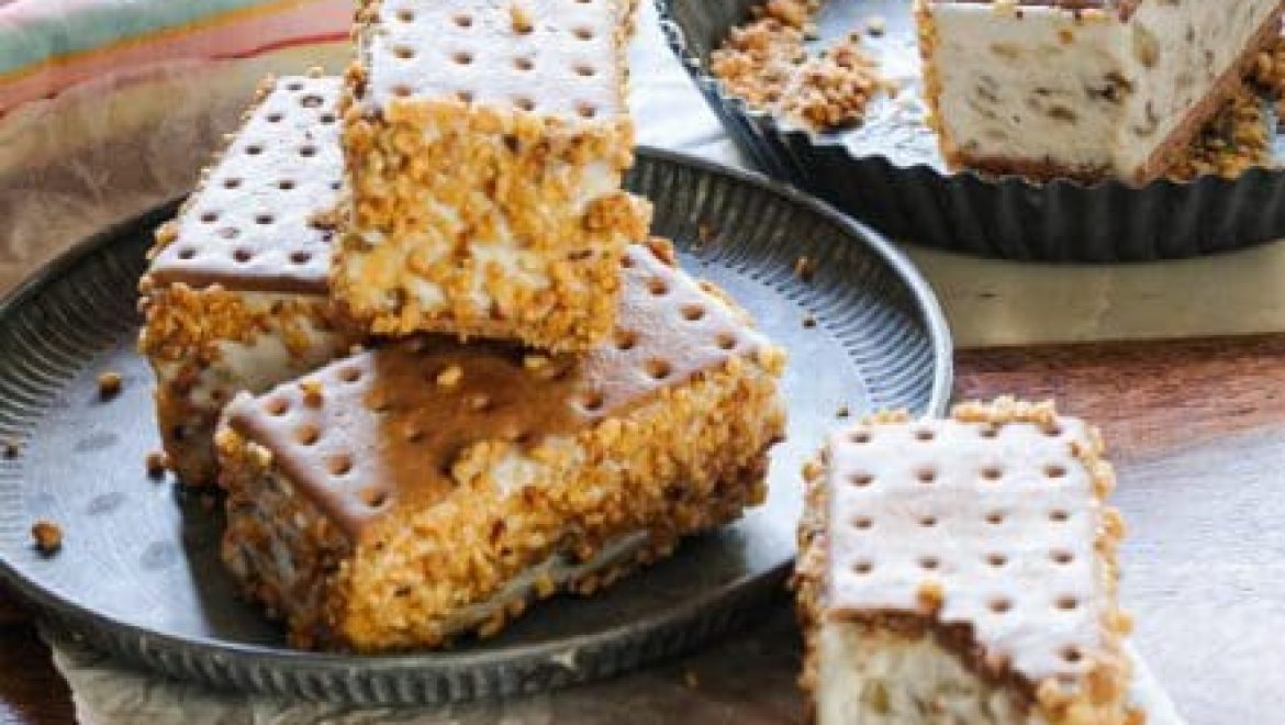 קסטה קיצית עם גלידת בננה