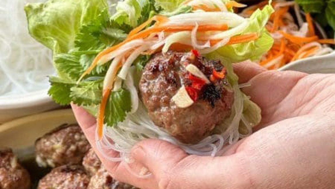 בון צ'ה – קציצות וייאטנמיות בגריל